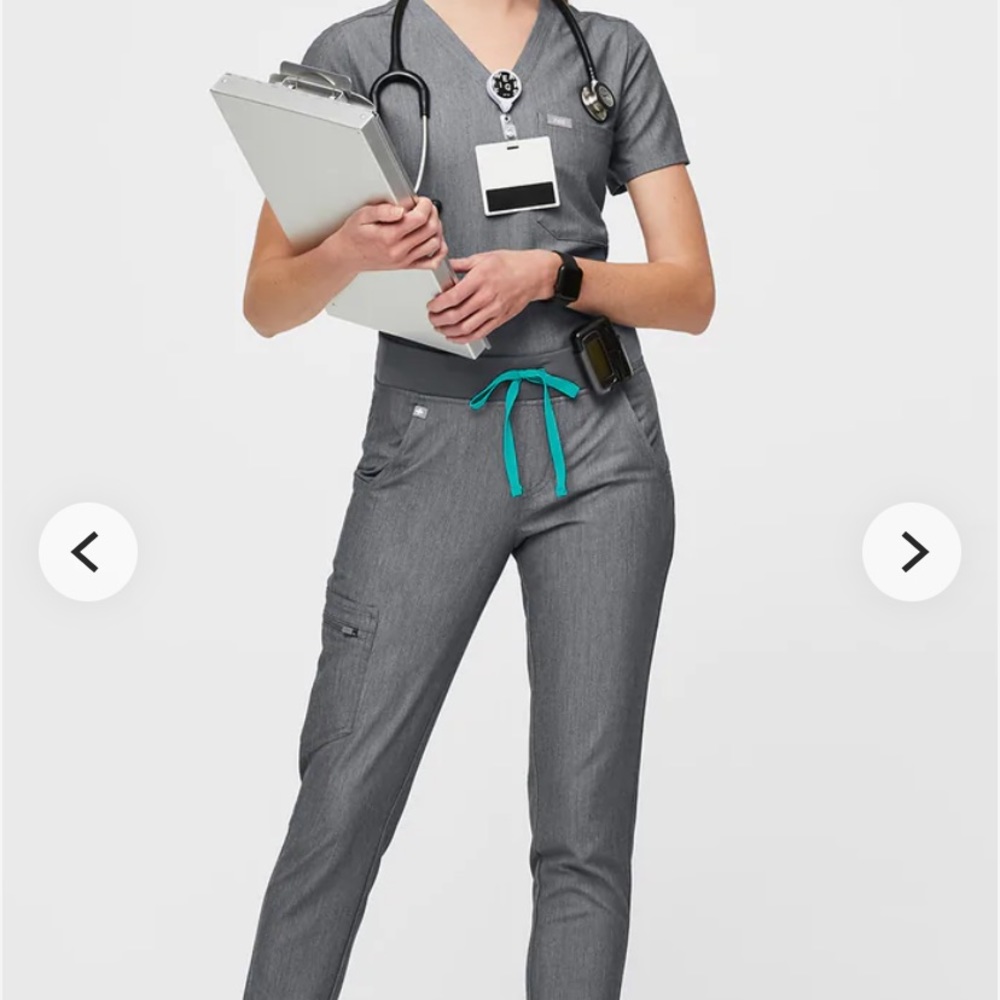 Figs Graphite Zamora jogger and Catania shirt